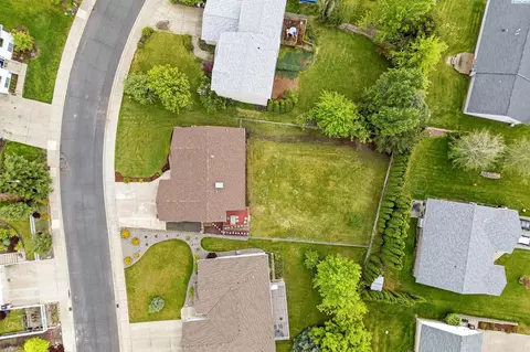 View/Area - 445 Thomas St, Pullman, WA 99163 photo 5 of 6