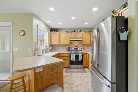 Kitchen - 445 Thomas St, Pullman, WA 99163 photo 1 of 3