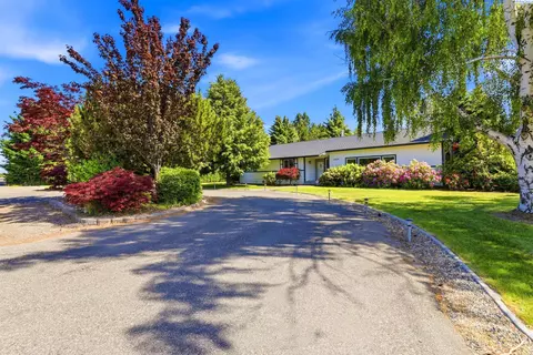 Exterior - 5620 W Livingston Rd, Pasco, WA 99301 photo 2 of 5
