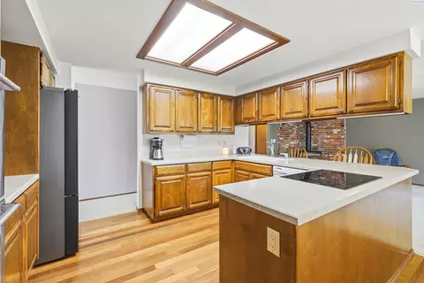 Kitchen - 5620 W Livingston Rd, Pasco, WA 99301 photo 1 of 5