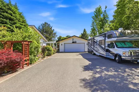 Exterior - 5620 W Livingston Rd, Pasco, WA 99301 photo 3 of 5