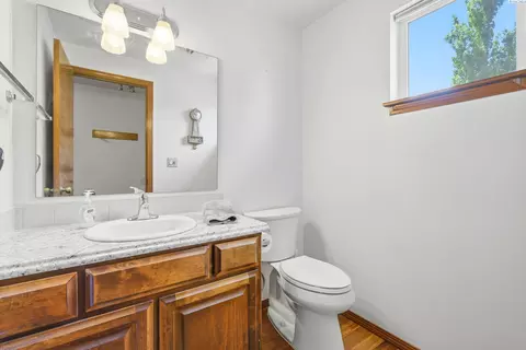 Bath - 5620 W Livingston Rd, Pasco, WA 99301 photo 1 of 5