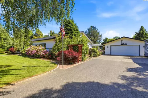 Exterior - 5620 W Livingston Rd, Pasco, WA 99301 photo 4 of 5
