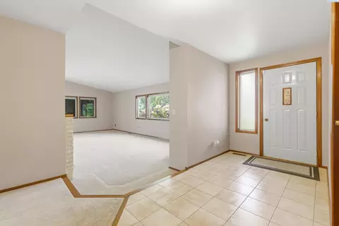Entry Way - 5620 W Livingston Rd, Pasco, WA 99301 photo 2 of 2
