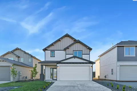 10538 Clearwater Dr, Kennewick, WA 99336