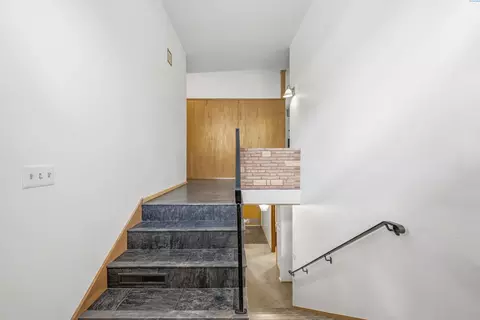 Entry Way - 1515 NE Upper Dr, Pullman, WA 99163 photo 1 of 1