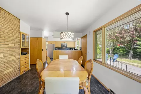 Dining - 1515 NE Upper Dr, Pullman, WA 99163 photo 2 of 2