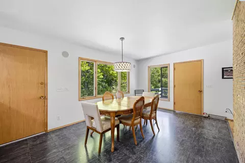 Dining - 1515 NE Upper Dr, Pullman, WA 99163 photo 1 of 2