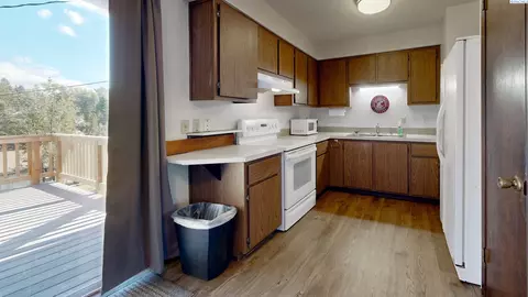 Kitchen - 365 NW Thomas St, Pullman, WA 99163 photo 2 of 2