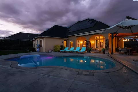 3659 Nottingham Dr, Richland, WA 99352