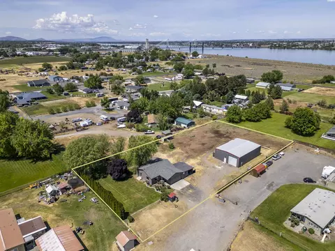 198506 E 7th Ave, Kennewick, WA 99337