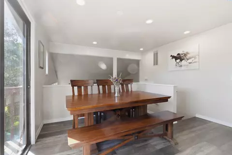 Dining - 810 SE Sunny Mead, Pullman, WA 99163 photo 2 of 2