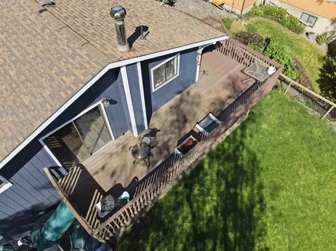 Exterior - 810 SE Sunny Mead, Pullman, WA 99163 photo 8 of 11