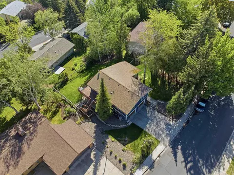 View/Area - 810 SE Sunny Mead, Pullman, WA 99163 photo 3 of 8