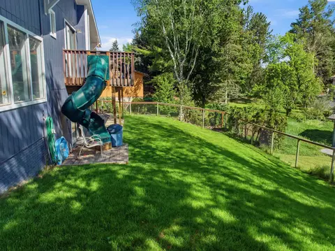 Exterior - 810 SE Sunny Mead, Pullman, WA 99163 photo 9 of 11