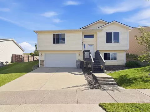 1255 SW Latour Peak, Pullman, WA 99163 photo 1
