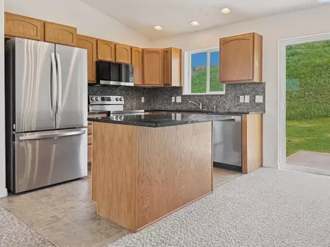 1255 SW Latour Peak, Pullman, WA 99163 photo 5