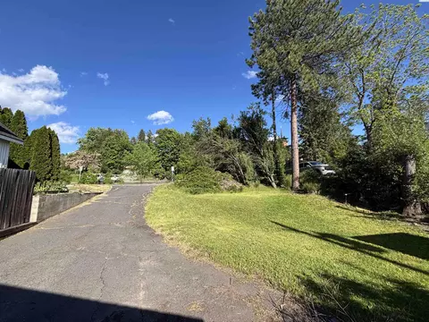 Exterior - 1155 NE Lybecker Rd, Pullman, WA 99163 photo 7 of 7