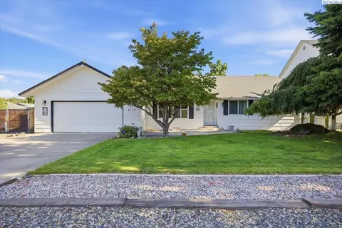 6115 W Agate St, Pasco, WA 99301