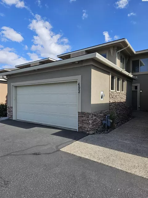 493 Columbia Point Dr, Richland, WA 99352