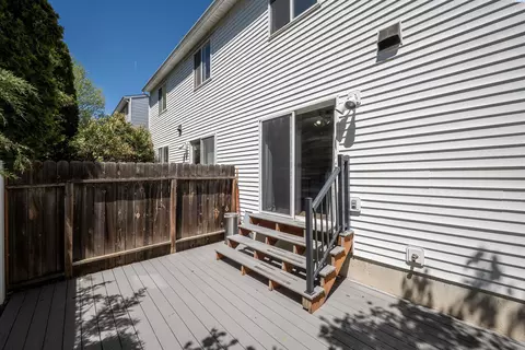 Exterior - 223 NW Clay Ct, Pullman, WA 99163 photo 3 of 7