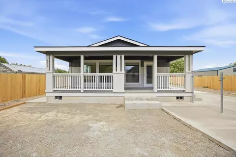6608 E Pendleton, Benton City, WA 99320