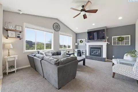 Other - 2325 NW Valley View Dr, Pullman, WA 99163 photo 3 of 12