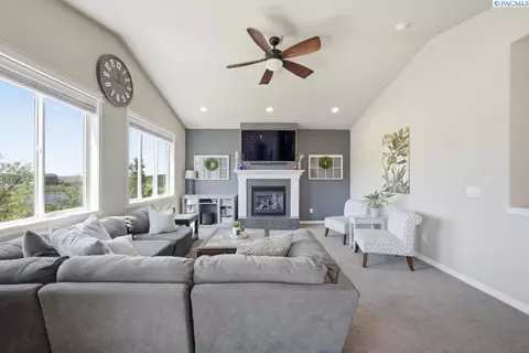 Other - 2325 NW Valley View Dr, Pullman, WA 99163 photo 4 of 12
