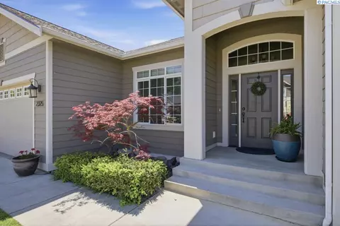 Other - 2325 NW Valley View Dr, Pullman, WA 99163 photo 2 of 12