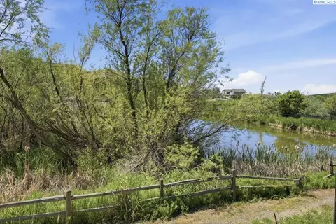 View/Area - 2325 NW Valley View Dr, Pullman, WA 99163 photo 1 of 1