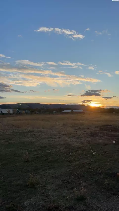 Nka Bell Rd Lot 2, Yakima, WA 98901
