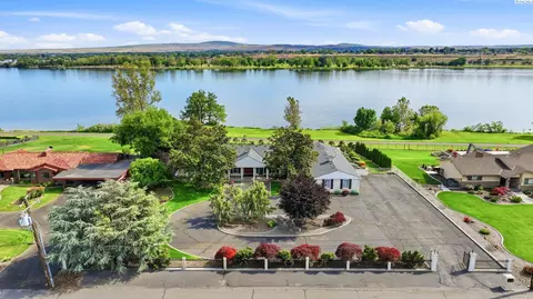View/Area - 4114 Riverhaven St, Pasco, WA 99301 photo 7 of 7