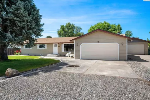 10012 W Argent Rd, Pasco, WA 99301