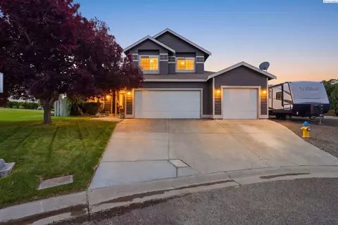 700 N 54th St, Yakima, WA 98901