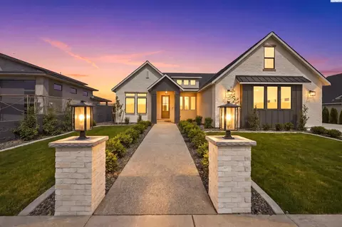 2859 Savanna Ave, Richland, WA 99352