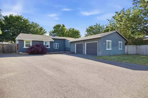 2508 S Edison Pl, Kennewick, WA 99338