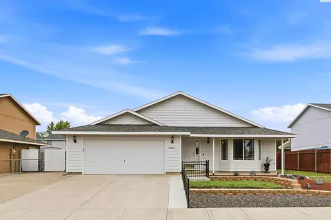 8303 Wrigley Dr, Pasco, WA 99301