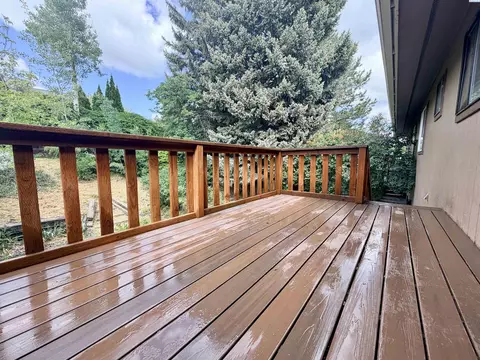 Exterior - 376 NW Dillon St, Pullman, WA 99163 photo 2 of 5