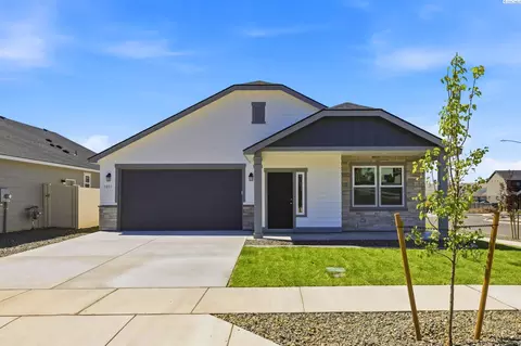 3831 Stonecap St, Richland, WA 99352
