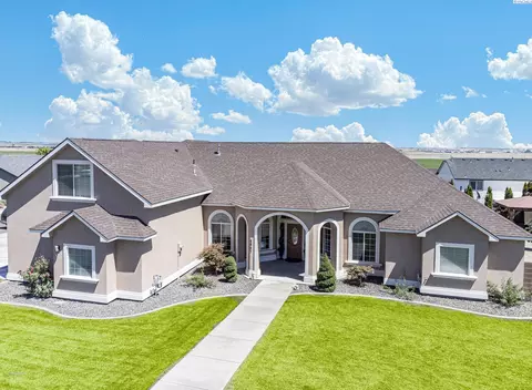 Exterior - 4807 Adobe Dr, Pasco, WA 99301 photo 2 of 8