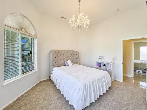 Bedroom - 4807 Adobe Dr, Pasco, WA 99301 photo 2 of 9
