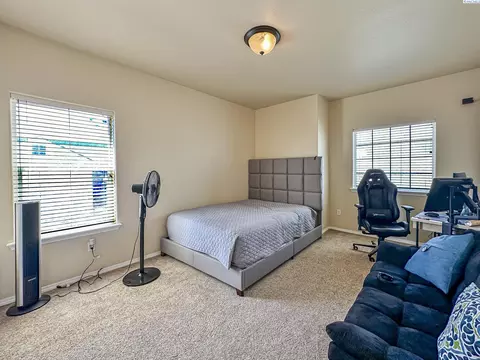 Bedroom - 4807 Adobe Dr, Pasco, WA 99301 photo 4 of 9