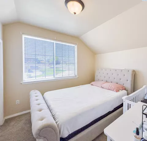 Bedroom - 4807 Adobe Dr, Pasco, WA 99301 photo 8 of 9