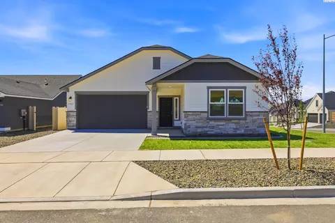 3783 Corvina St, Richland, WA 99352