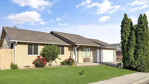 5303 Montague Ln, Pasco, WA 99301