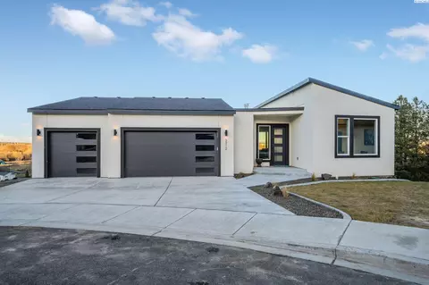 3312 Bing St, West Richland, WA 99353