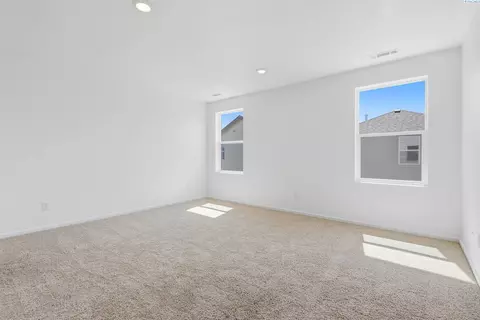 Bedroom - 6508 Polar Dr, Pasco, WA 99301 photo 3 of 4