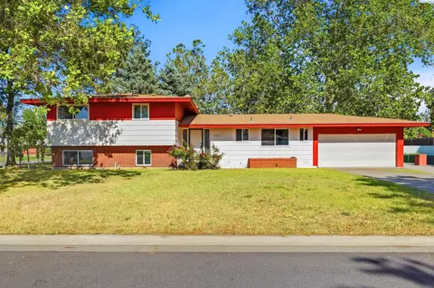 2144 Hamilton Ave, Richland, WA 99354