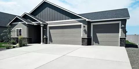 231 Schrute Rd, Prosser, WA 99350