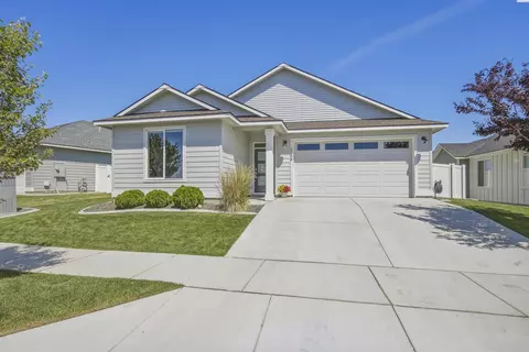 2556 Clark Ridge Dr, Richland, WA 99352